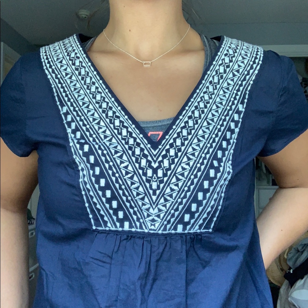 Vineyard vines dress!